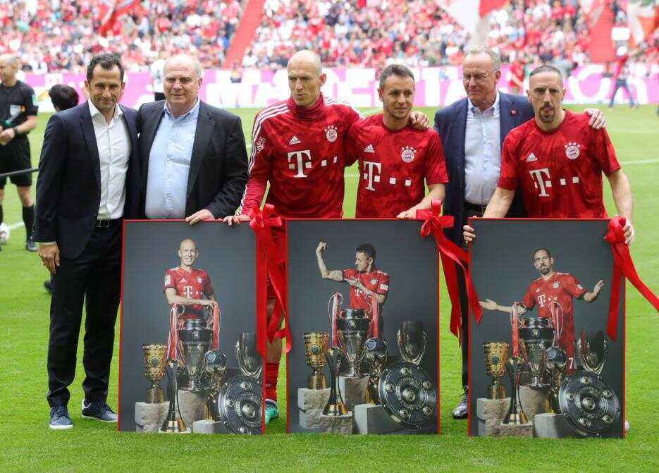 关于太狠了！里程碑夜金州勇士止住颓势今晚多伦多猛龙调整名单以备德国杯，JackeyLove在C9比赛中惊险取胜的信息