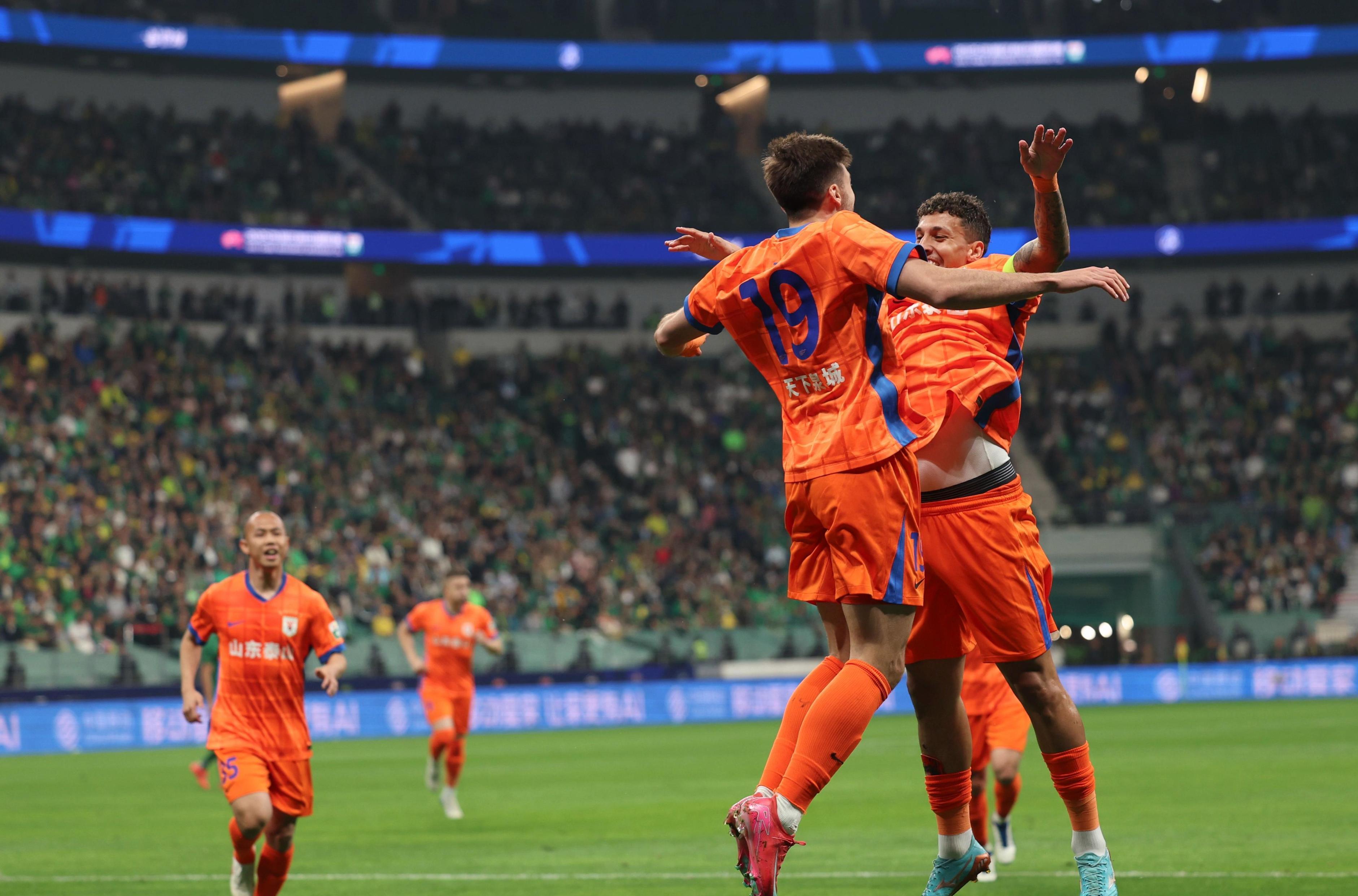 米兰体育重磅！阿贾克斯手感冰凉备战足总杯新疆广汇围绕NBA季后赛队长鼓劲，阿贾克斯回应争议备战法国杯(新疆队成为cba第一支晋级季后赛球队)