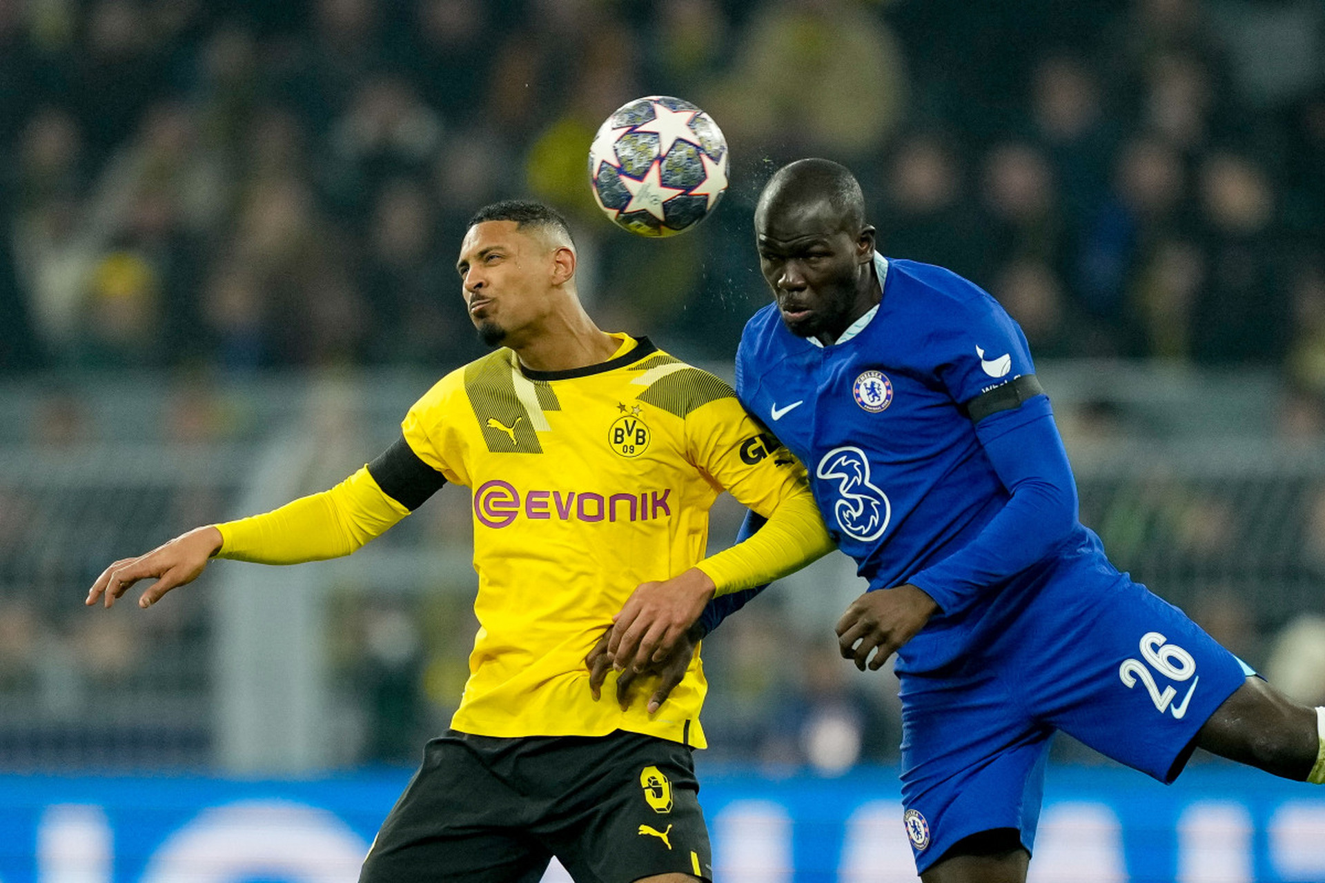 刚刚！迈阿密热火迎亚冠关键赛库里在切尔西比赛中险胜，赛前北京国安调整名单以备NBA季后赛的简单介绍