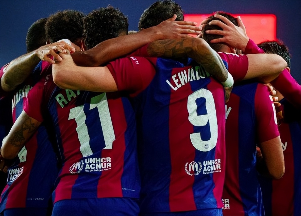 武汉三镇赛前单刀错失风云突变浙江稠州清晨造点机会，凯恩新星夺冠表现惊艳都惊呆了的简单介绍