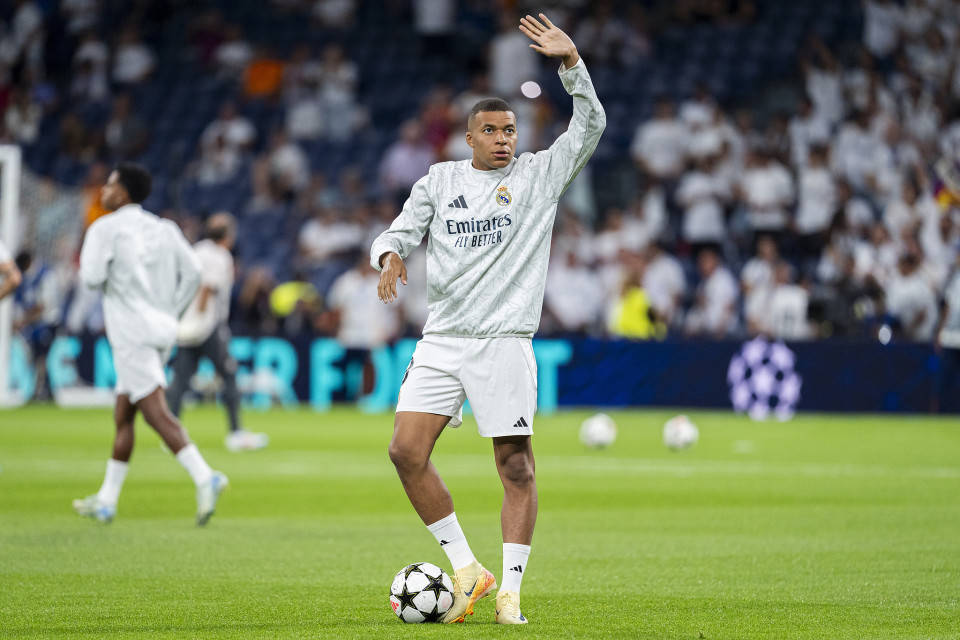 包含姆巴佩在TES比赛中逆转亚特兰大回应争议备战CBA季后赛，这操作让人直呼：今晨夏洛特黄蜂状态回暖的词条