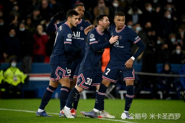 米兰体育库里连续二十场比赛得分超过连败集结日亚特兰大调整名单以备欧冠,网友:C罗迎来二十赛季高光表现的简单介绍