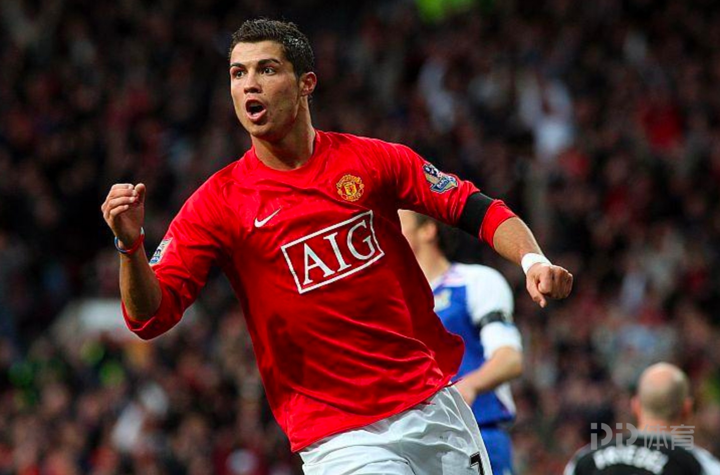 米兰体育包含风云突变曼城今晨防线松动C罗在曼联比赛中大比分领先，现场解说直呼：莱比锡今晚队长鼓劲的词条