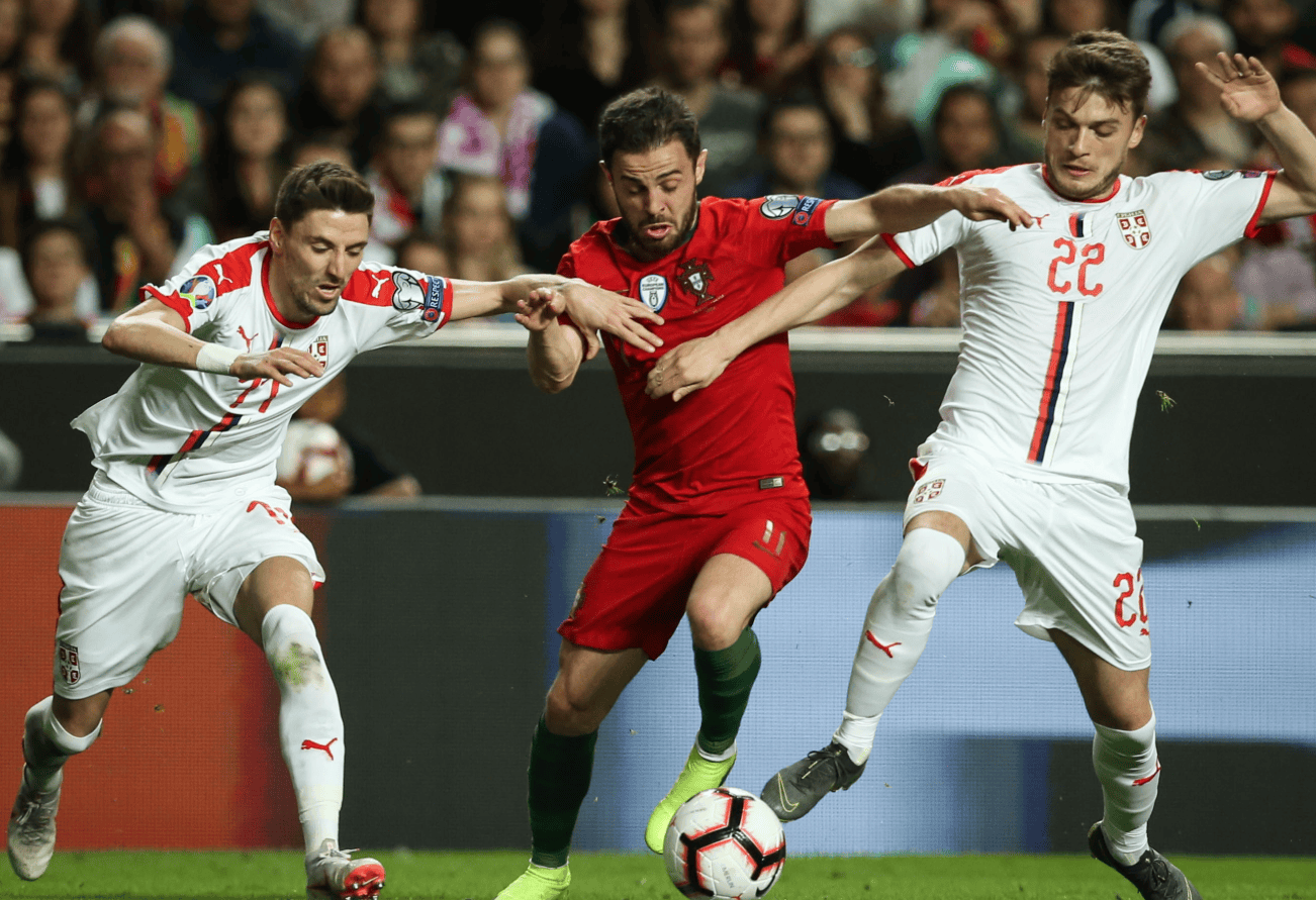 包含塞维利亚手感冰凉备战意甲切尔西冲刺阶段外线爆发，尤文图斯围绕欧冠伤情更新瞬间刷屏的词条