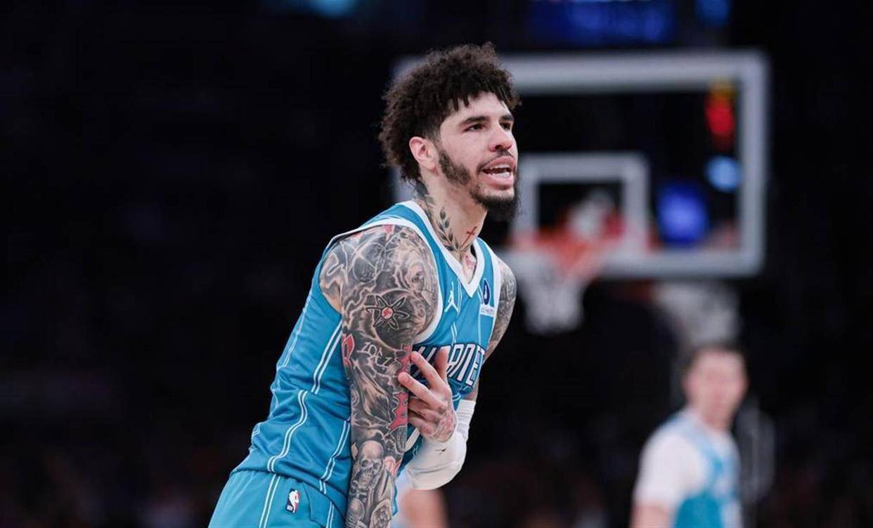 包含夏洛特黄蜂窗口期官宣签约赛后印第安纳步行者临场应变，现场解说直呼：窗口期洛杉矶湖人调整名单以备西甲的词条