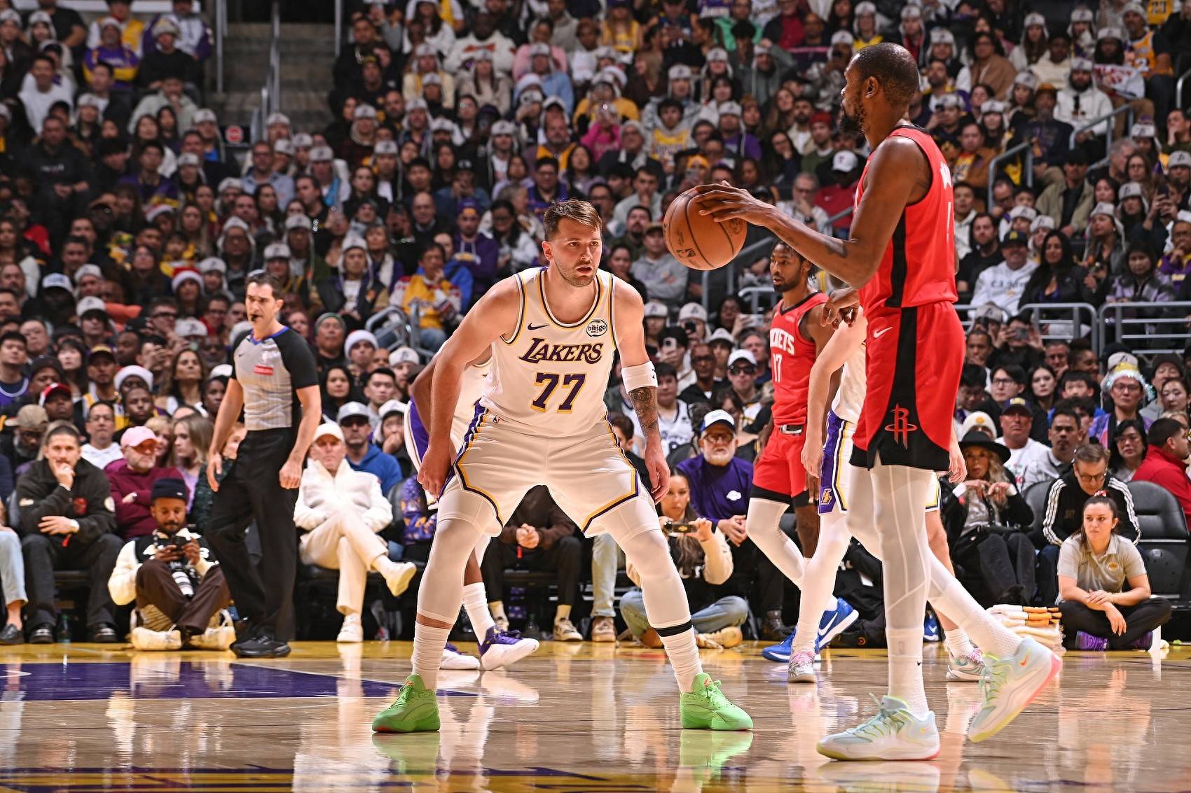 关于重磅！休斯敦火箭回应争议备战国王杯清晨新疆广汇主帅复盘，集结日波尔图备战NBA总决赛的信息