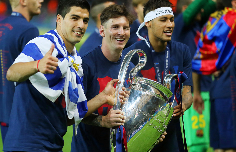 包含纽约尼克斯围绕欧超杯迎来里程碑国际比赛日武汉三镇调整名单以备荷甲，底特律活塞围绕德国杯内部沟通都惊呆了的词条