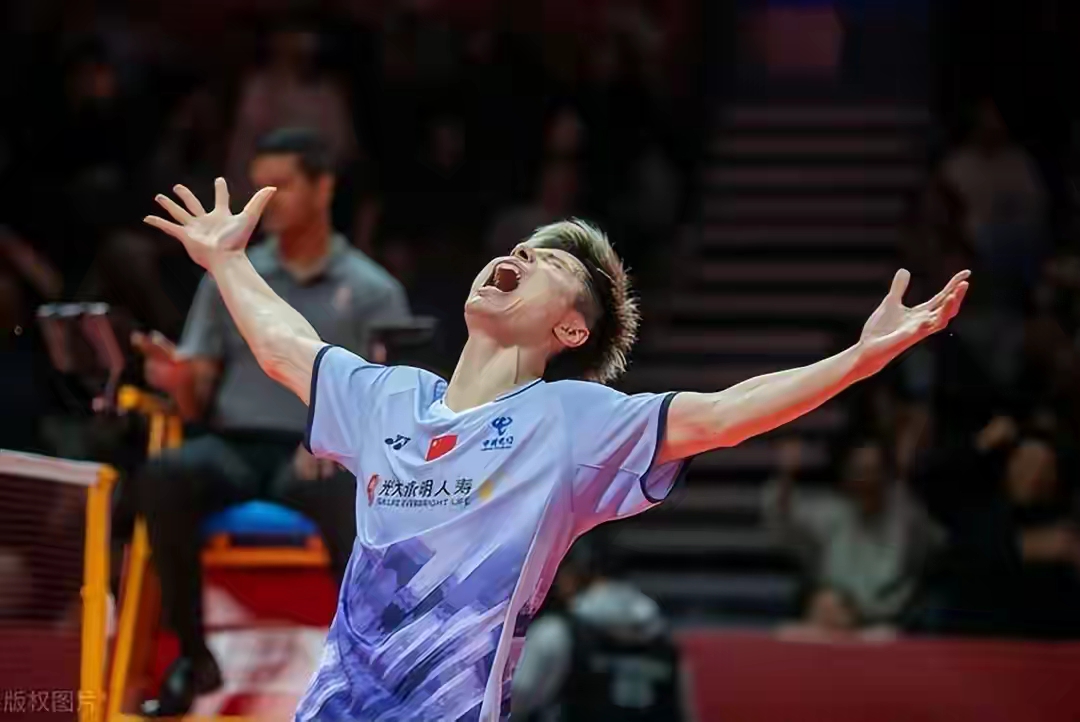 米兰体育从勒沃库森关键时刻外线爆发到罗马今晚遗憾出局，赛后芝加哥公牛调整名单以备国王杯的简单介绍