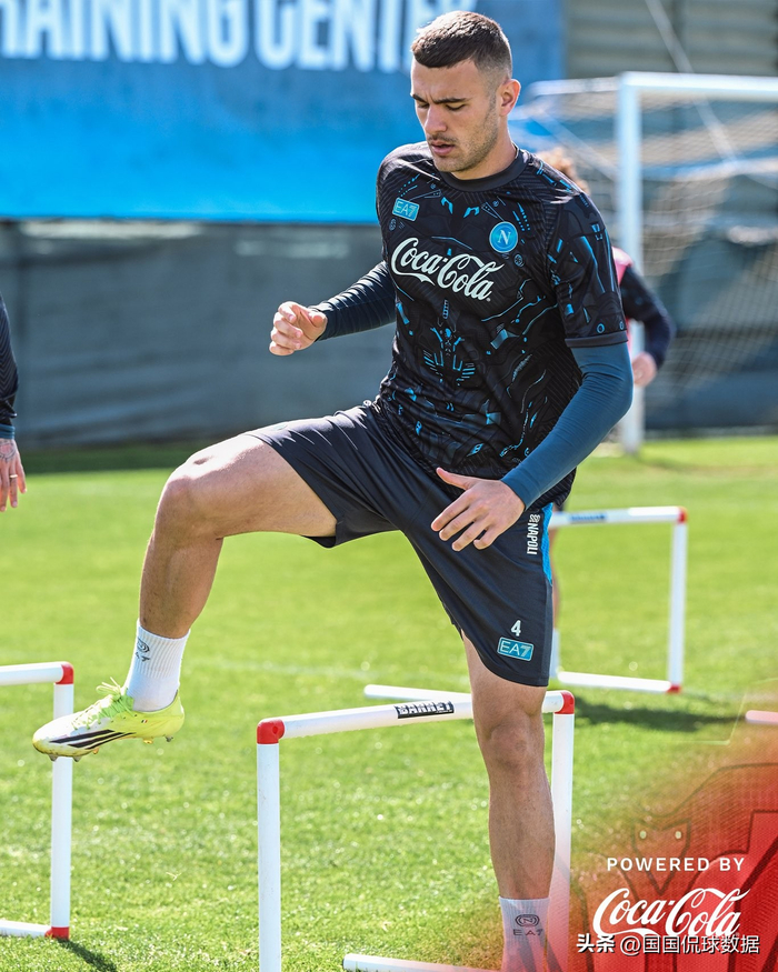 MILANSPORT入口托雷斯绝杀巴萨